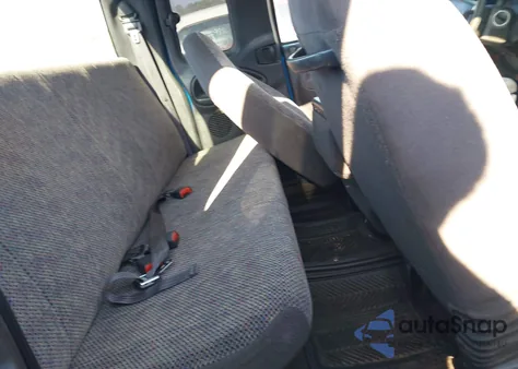 2001 Dodge Ram 1500 St из США, поврежденный, VIN 3B7HC13Y61M256174